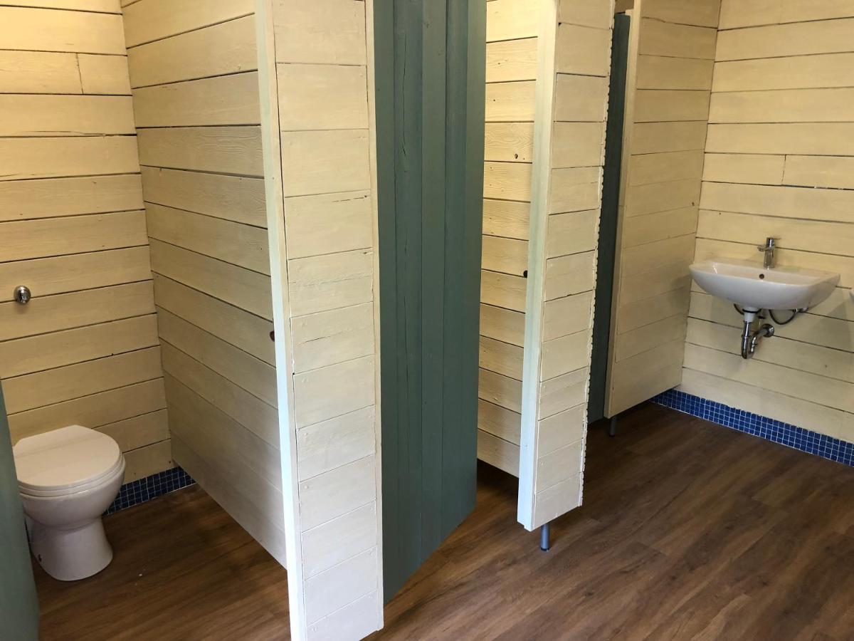 The Kestrel Shepherd Hut, Whitehouse Farm ストウマーケット エクステリア 写真