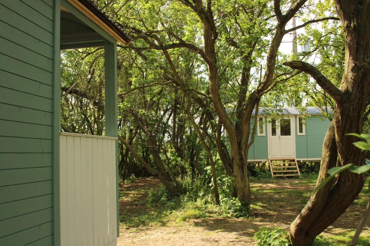 The Kestrel Shepherd Hut, Whitehouse Farm ストウマーケット エクステリア 写真
